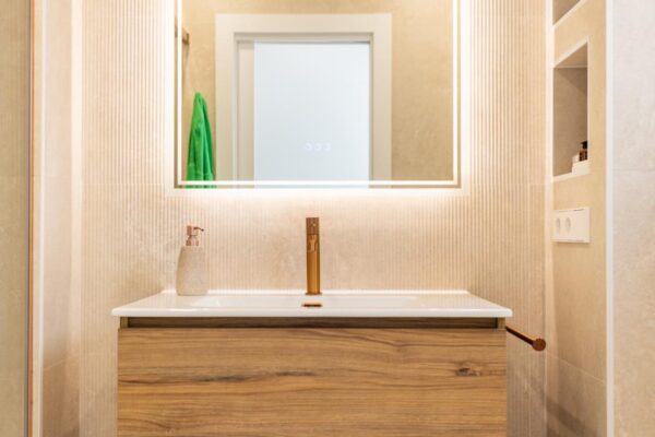 Interior reformado con materiales originales